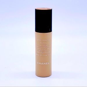 CHANEL 52 Beige Rose Ultra Light Skin Foundation New